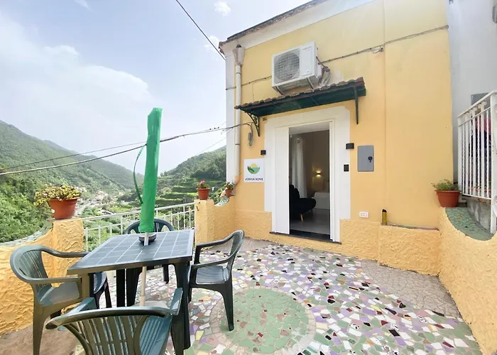 Joshua Сasa de vacaciones